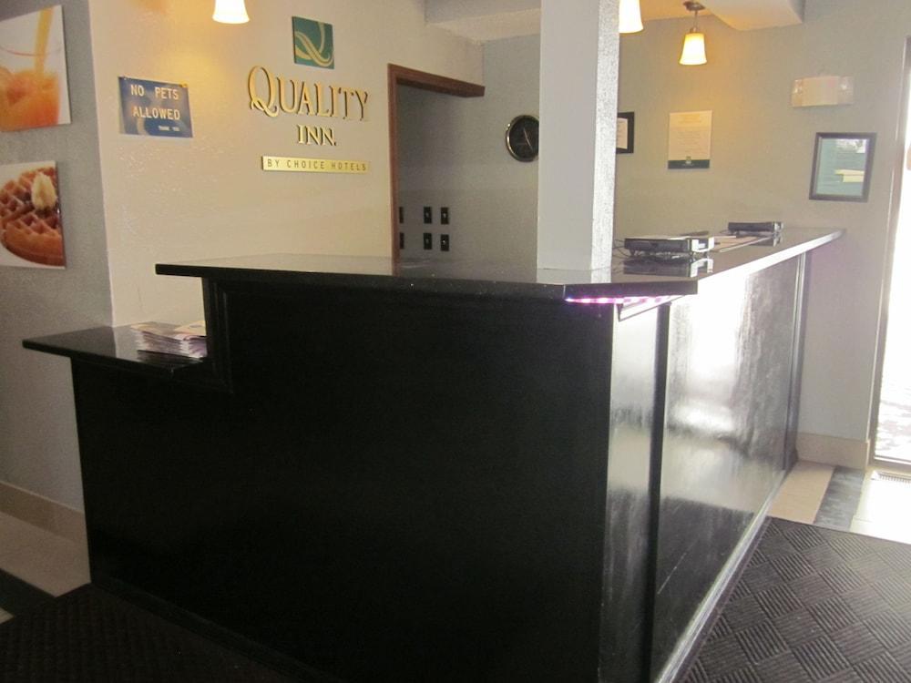 Quality Inn Upper Sandusky Exteriör bild