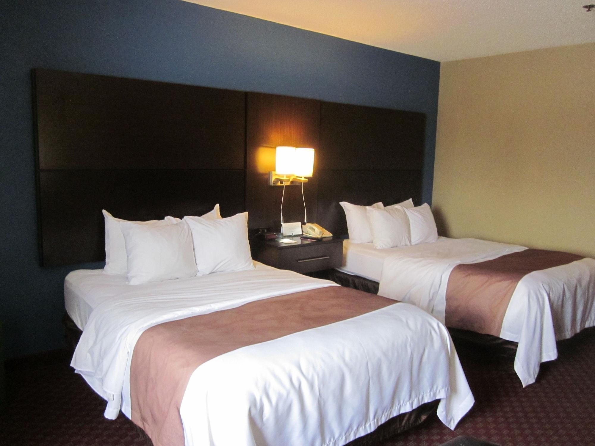Quality Inn Upper Sandusky Exteriör bild