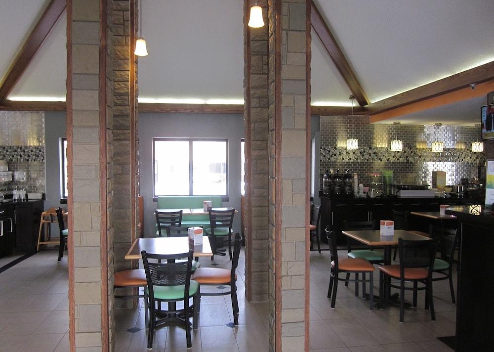 Quality Inn Upper Sandusky Exteriör bild