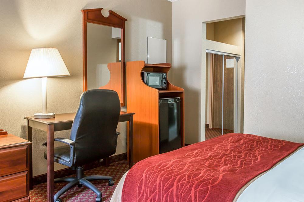 Quality Inn Upper Sandusky Exteriör bild
