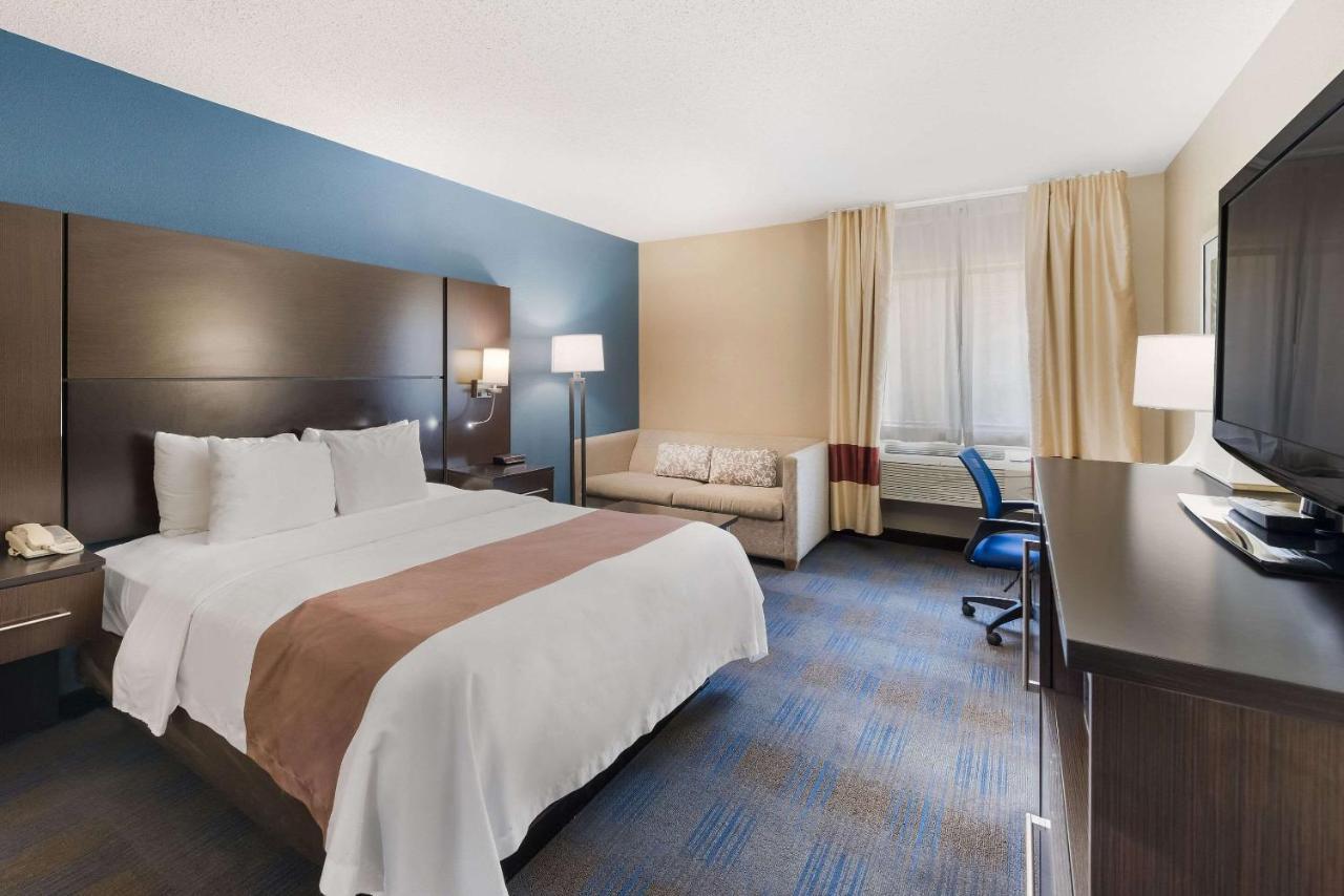 Quality Inn Upper Sandusky Exteriör bild