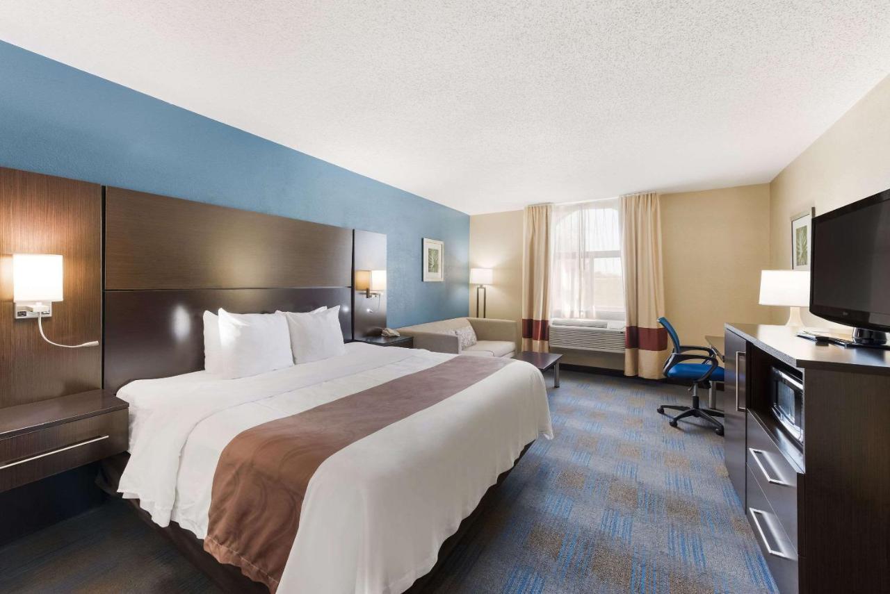 Quality Inn Upper Sandusky Exteriör bild