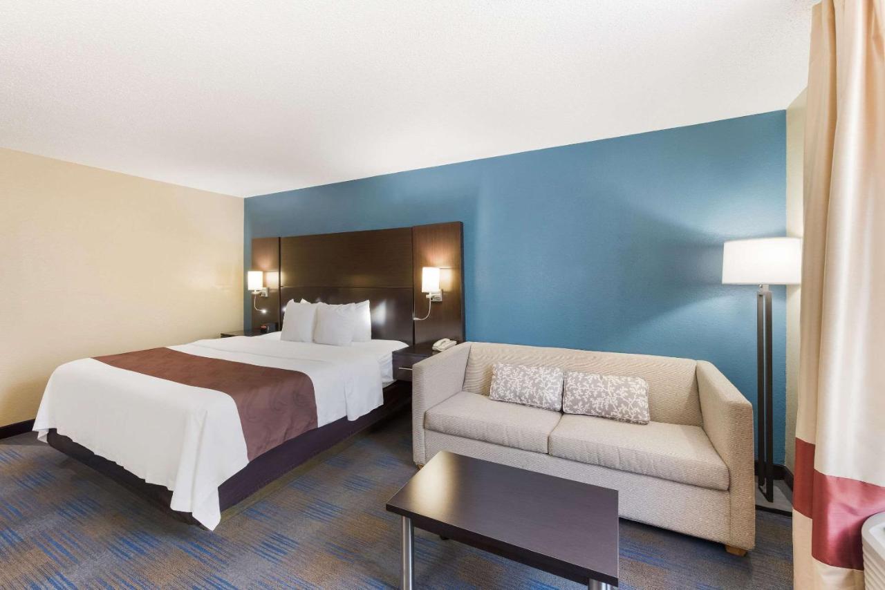 Quality Inn Upper Sandusky Exteriör bild