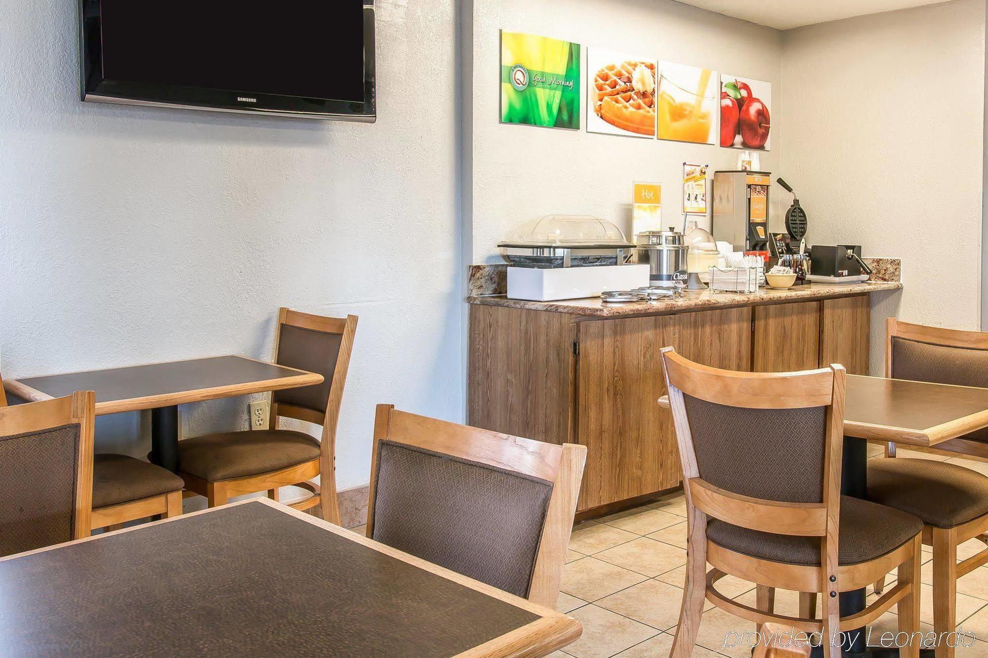 Quality Inn Upper Sandusky Exteriör bild