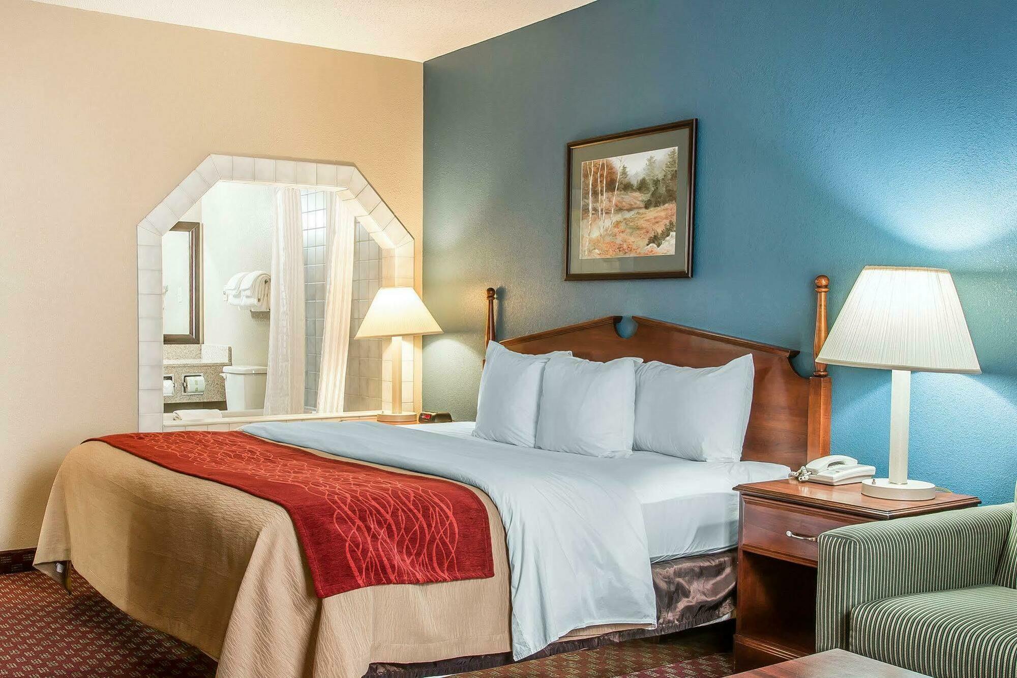 Quality Inn Upper Sandusky Exteriör bild